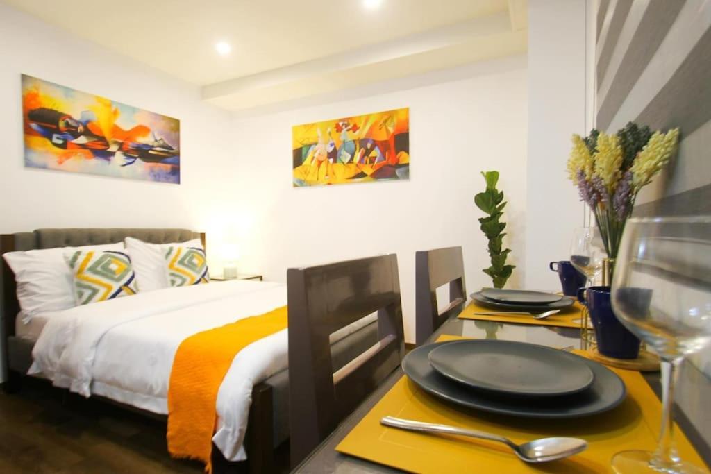 Apartment Air Conditioned Unit In Megatower 4